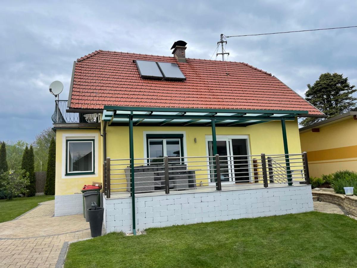 Apartment Schlossbergblick Griffen Exterior photo