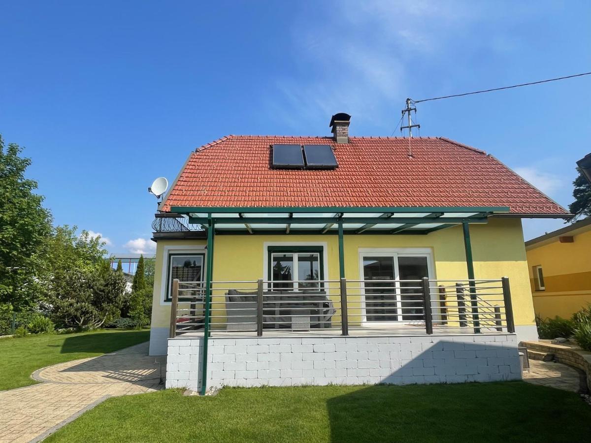 Apartment Schlossbergblick Griffen Exterior photo